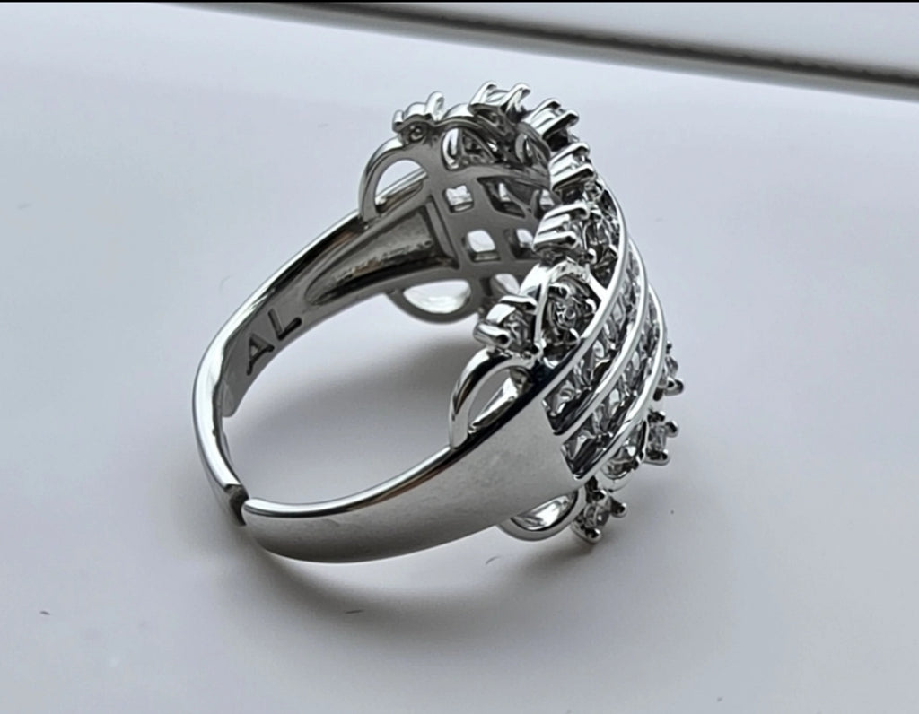 Luxe Sparkling Cubic Zirconia Ring