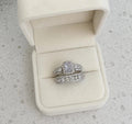Lumière Halo Bridal Ring Set
